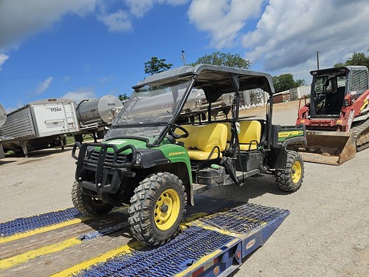 JOHN DEERE XUV855M S4 photo 5