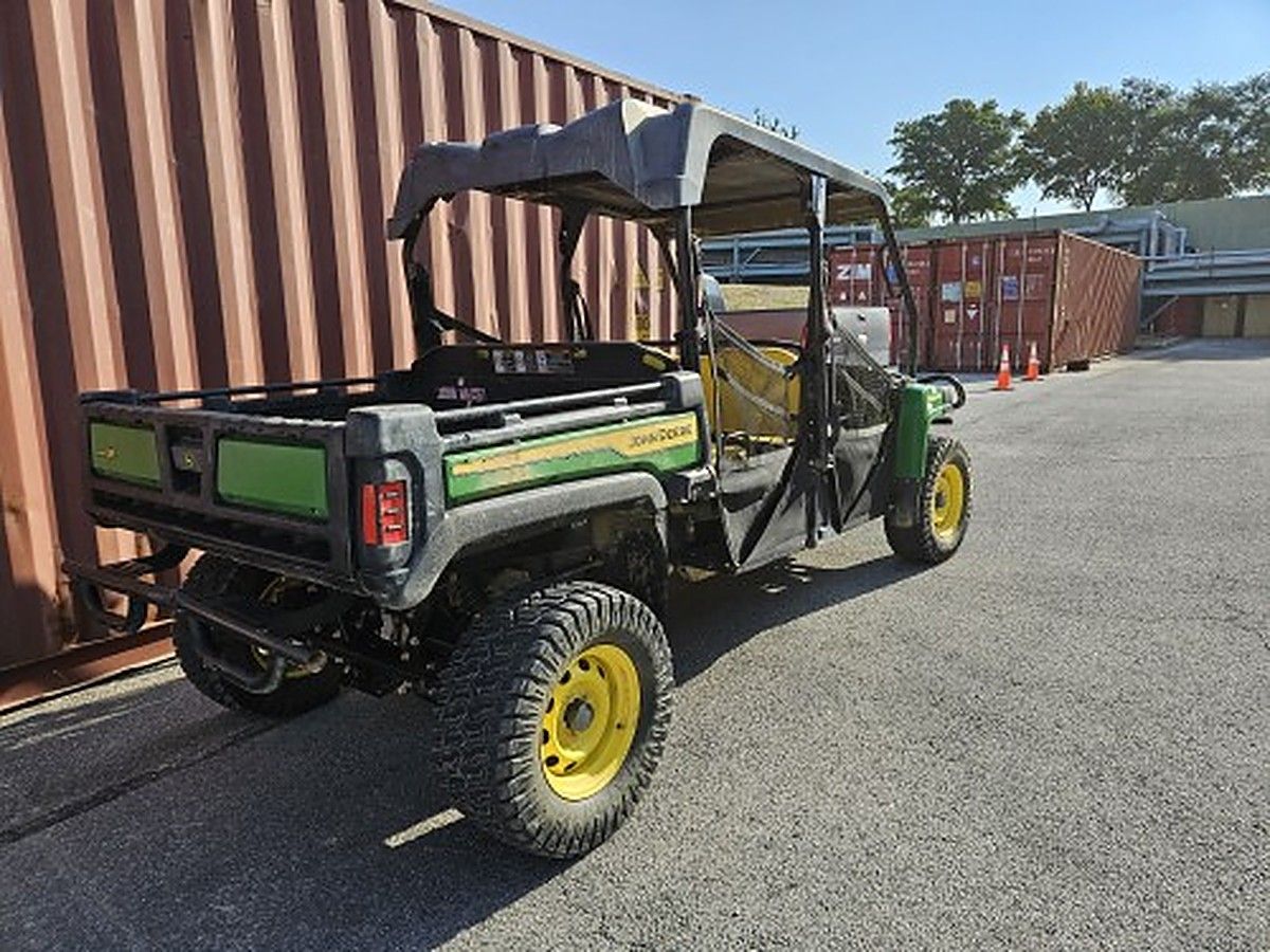 JOHN DEERE XUV855M S4 photo 3