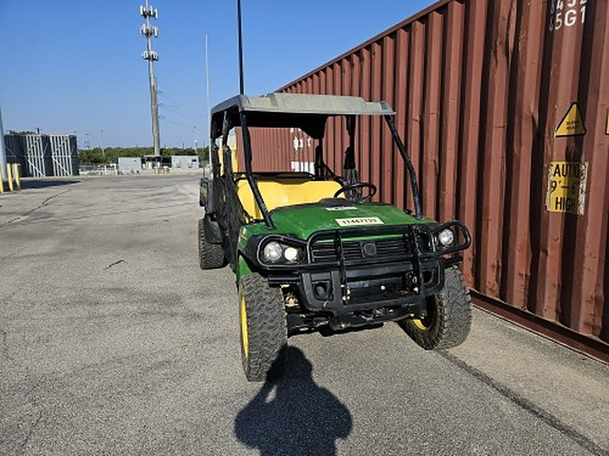 JOHN DEERE XUV855M S4 photo 4