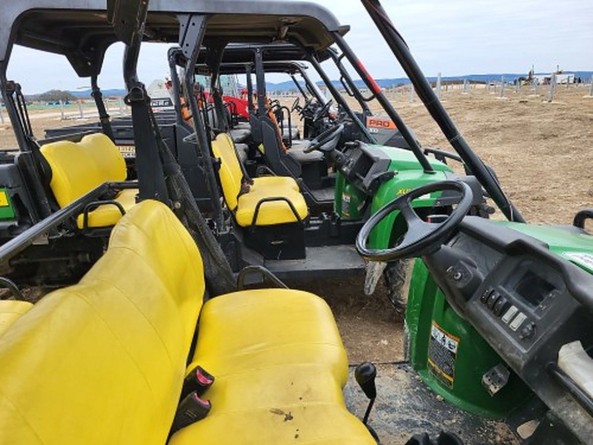 JOHN DEERE XUV855M S4 photo 2
