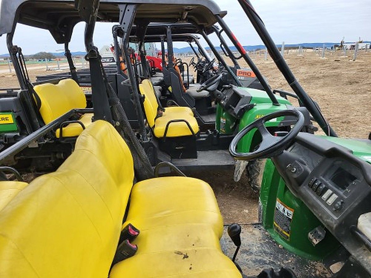 JOHN DEERE XUV855M S4 photo 5