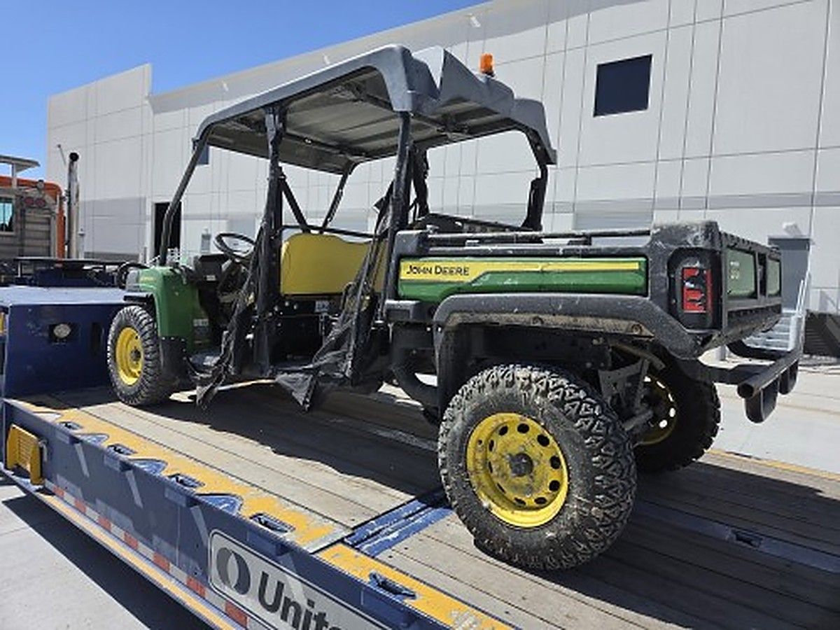 JOHN DEERE XUV855M S4 photo 2