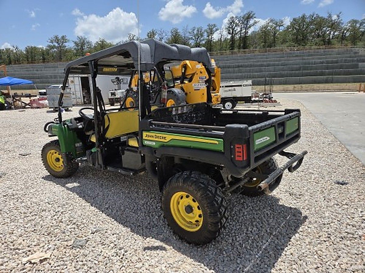 JOHN DEERE XUV855M S4 photo 2