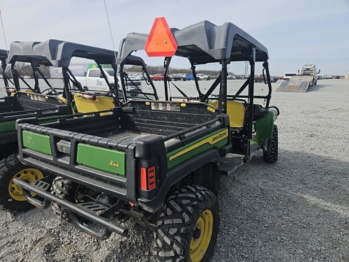 JOHN DEERE XUV855M S4 photo 3
