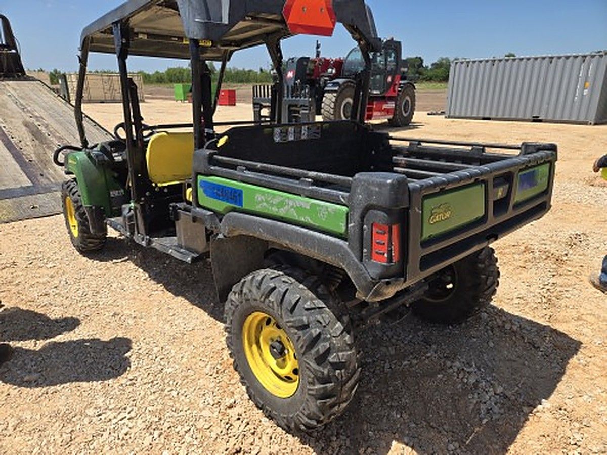 JOHN DEERE XUV855M S4 photo 3