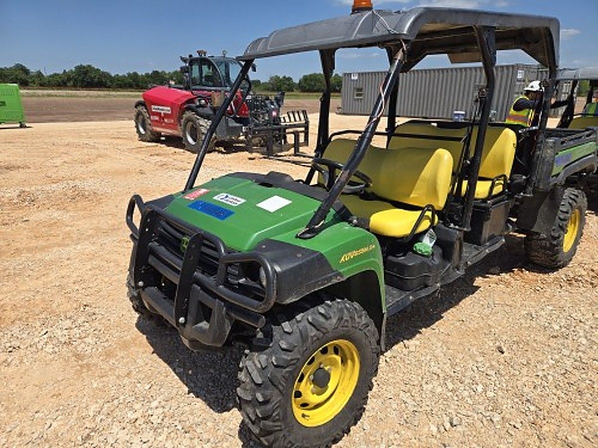 JOHN DEERE XUV855M S4 photo 5
