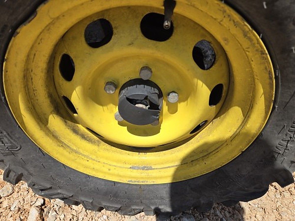 JOHN DEERE XUV855M S4 photo 6