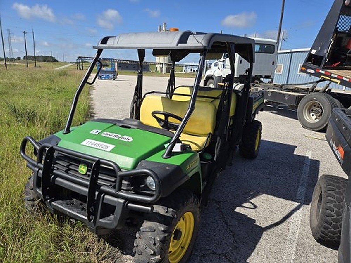 JOHN DEERE XUV855M S4 photo 4