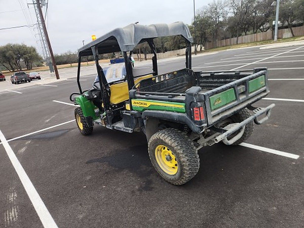 JOHN DEERE XUV855M S4 photo 3