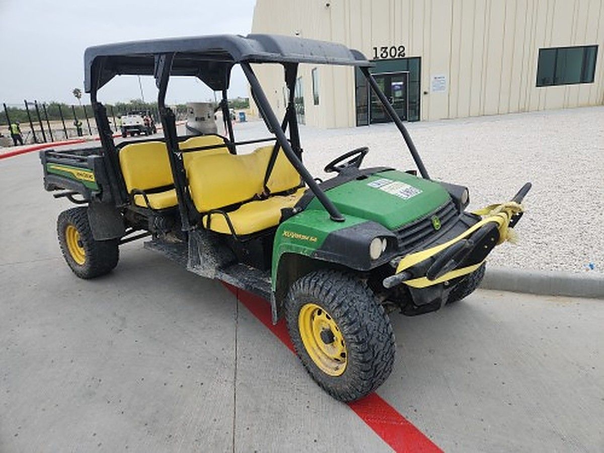 JOHN DEERE XUV855M S4 photo 3