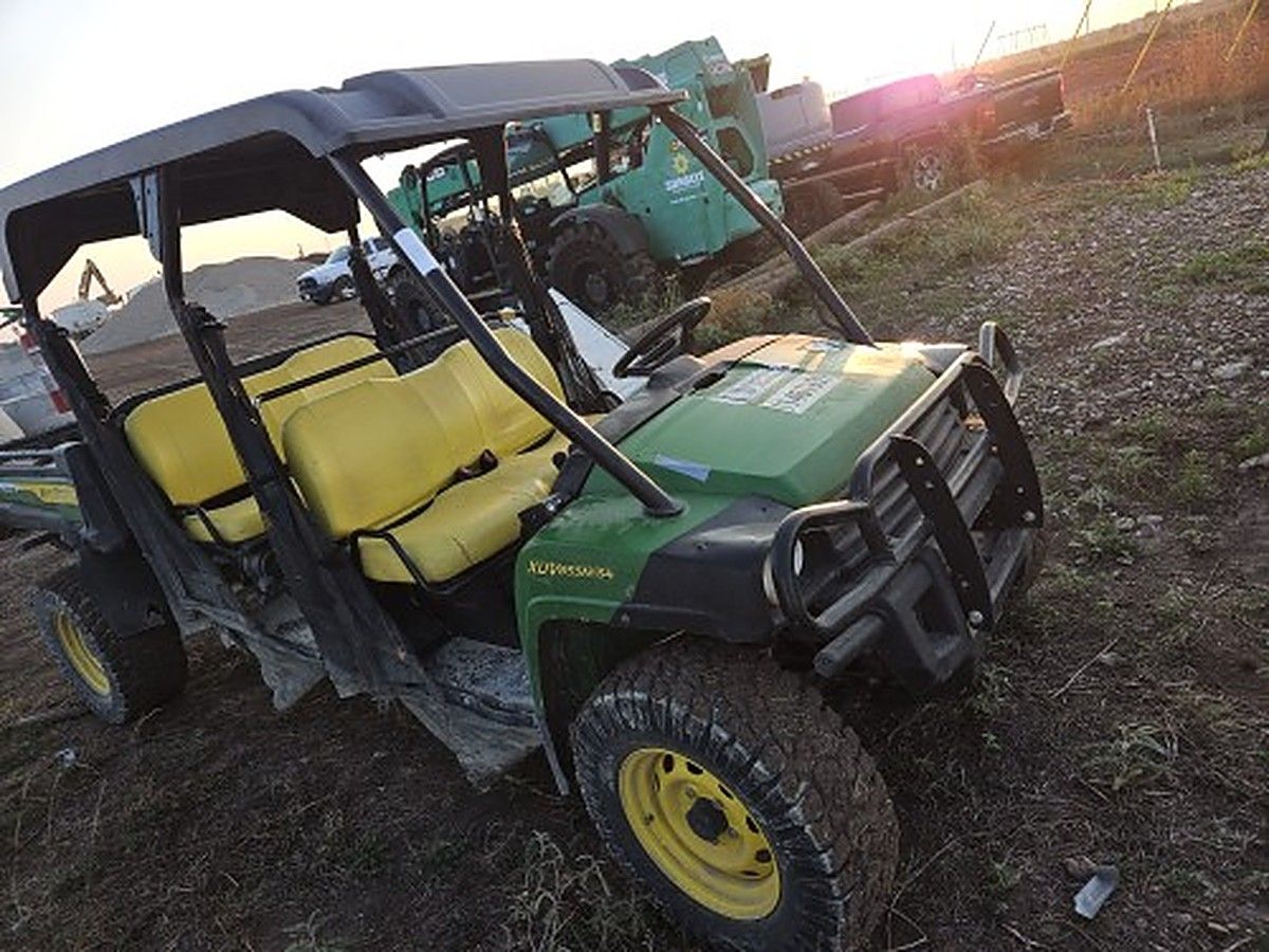 JOHN DEERE XUV855M S4 photo 6