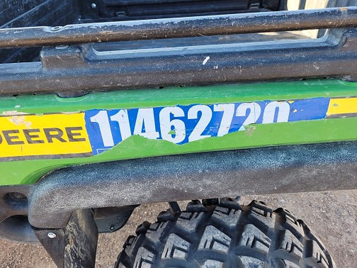 JOHN DEERE XUV855M S4 photo 5