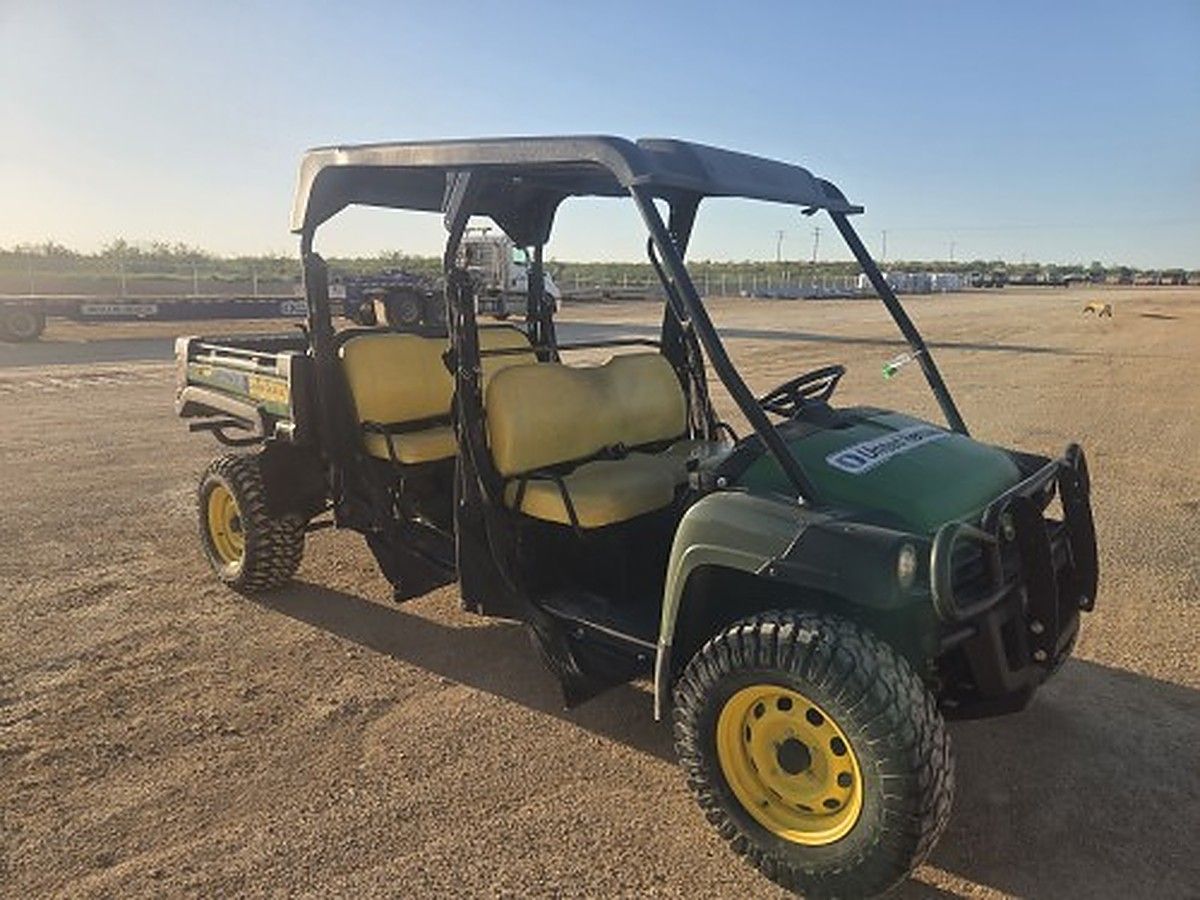 JOHN DEERE XUV855M S4 photo 2