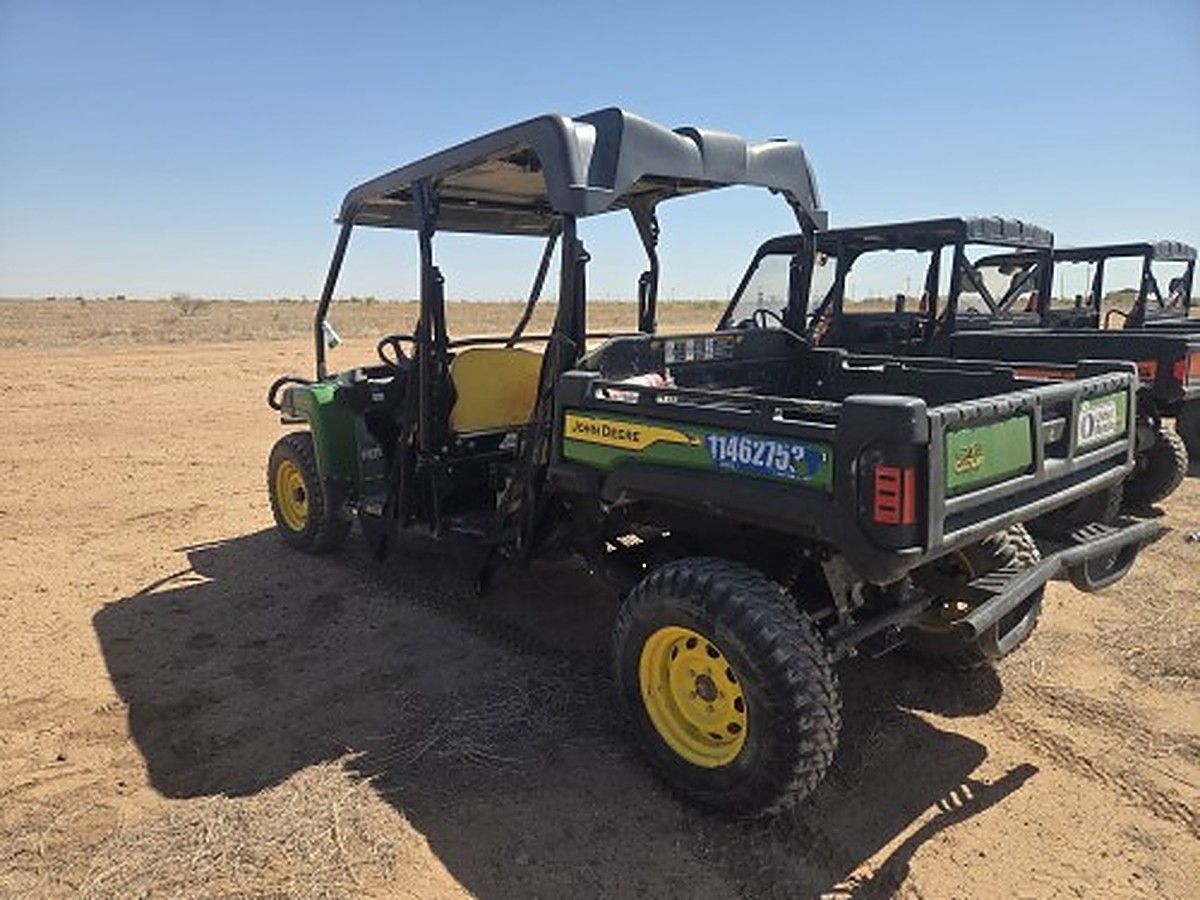 JOHN DEERE XUV855M S4 photo 2