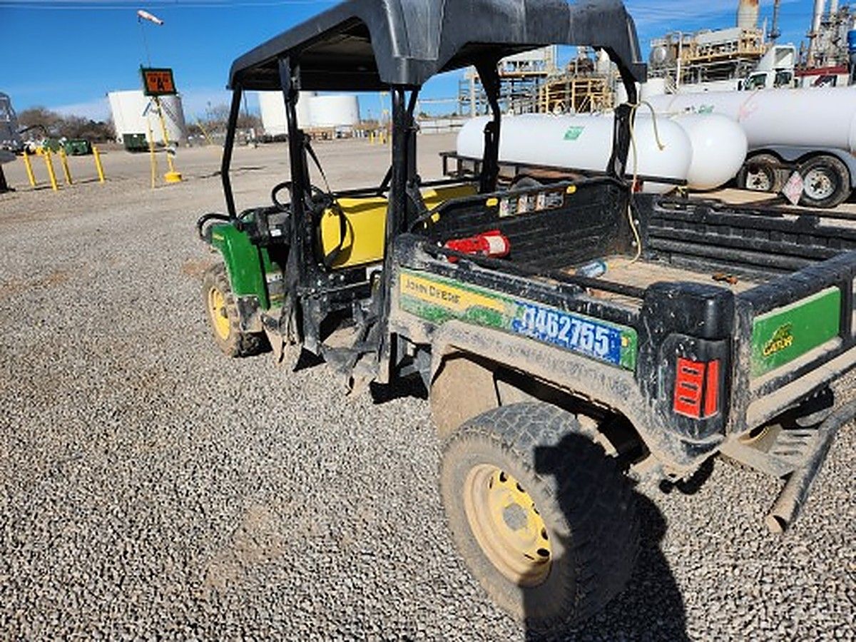 JOHN DEERE XUV855M S4 photo 2