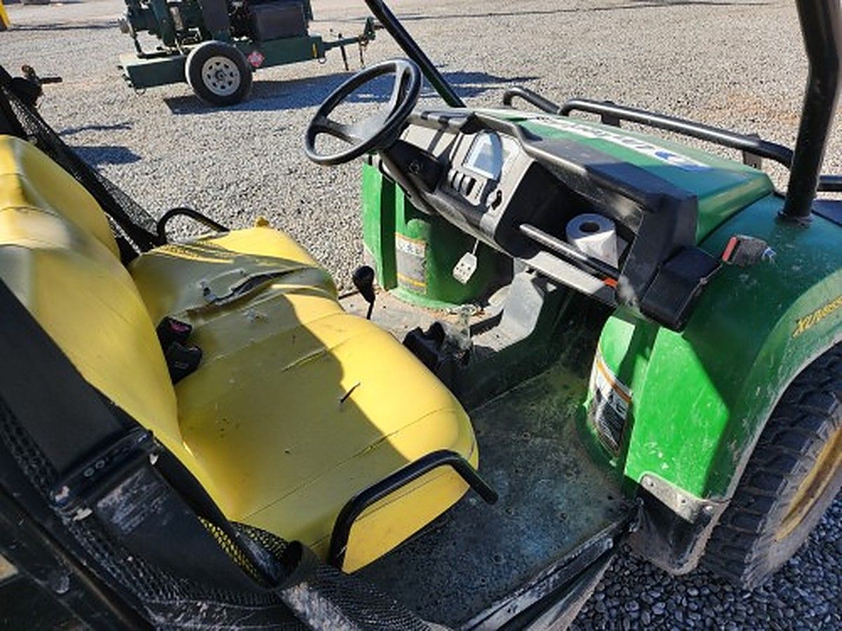 JOHN DEERE XUV855M S4 photo 3