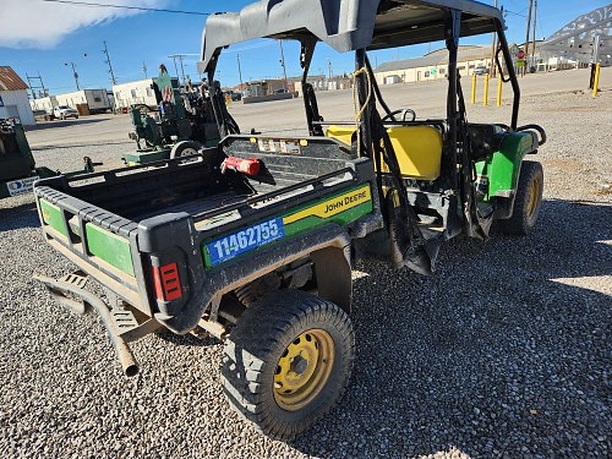JOHN DEERE XUV855M S4 photo 4