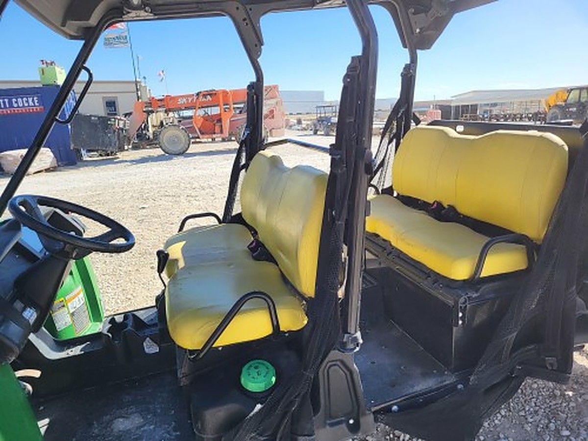 JOHN DEERE XUV855M S4 photo 3