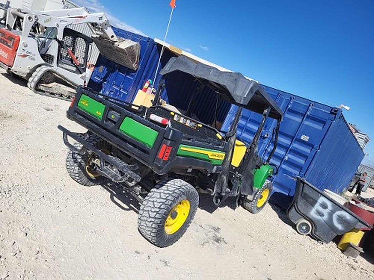 JOHN DEERE XUV855M S4 photo 9