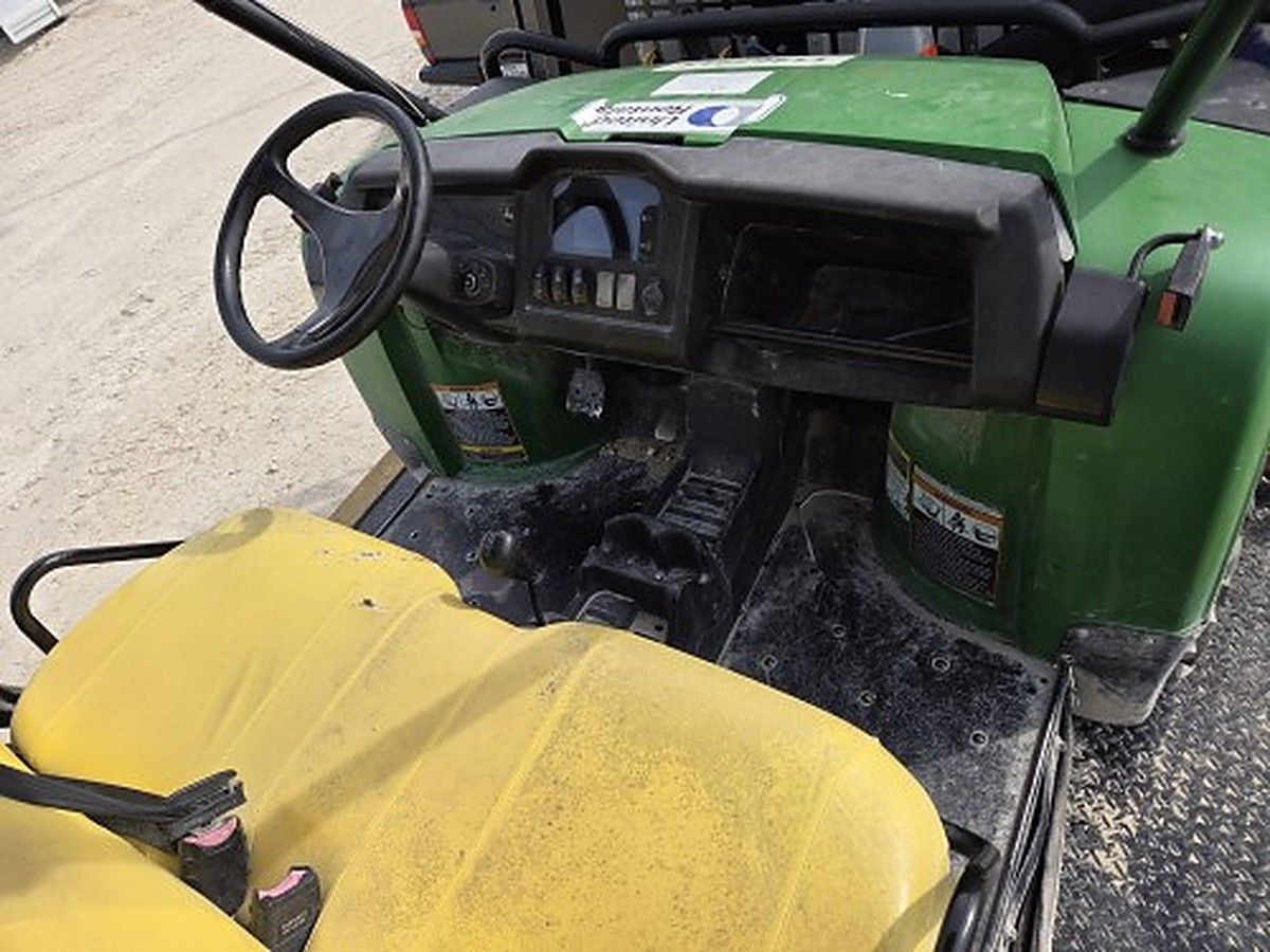 JOHN DEERE XUV855M S4 photo 10