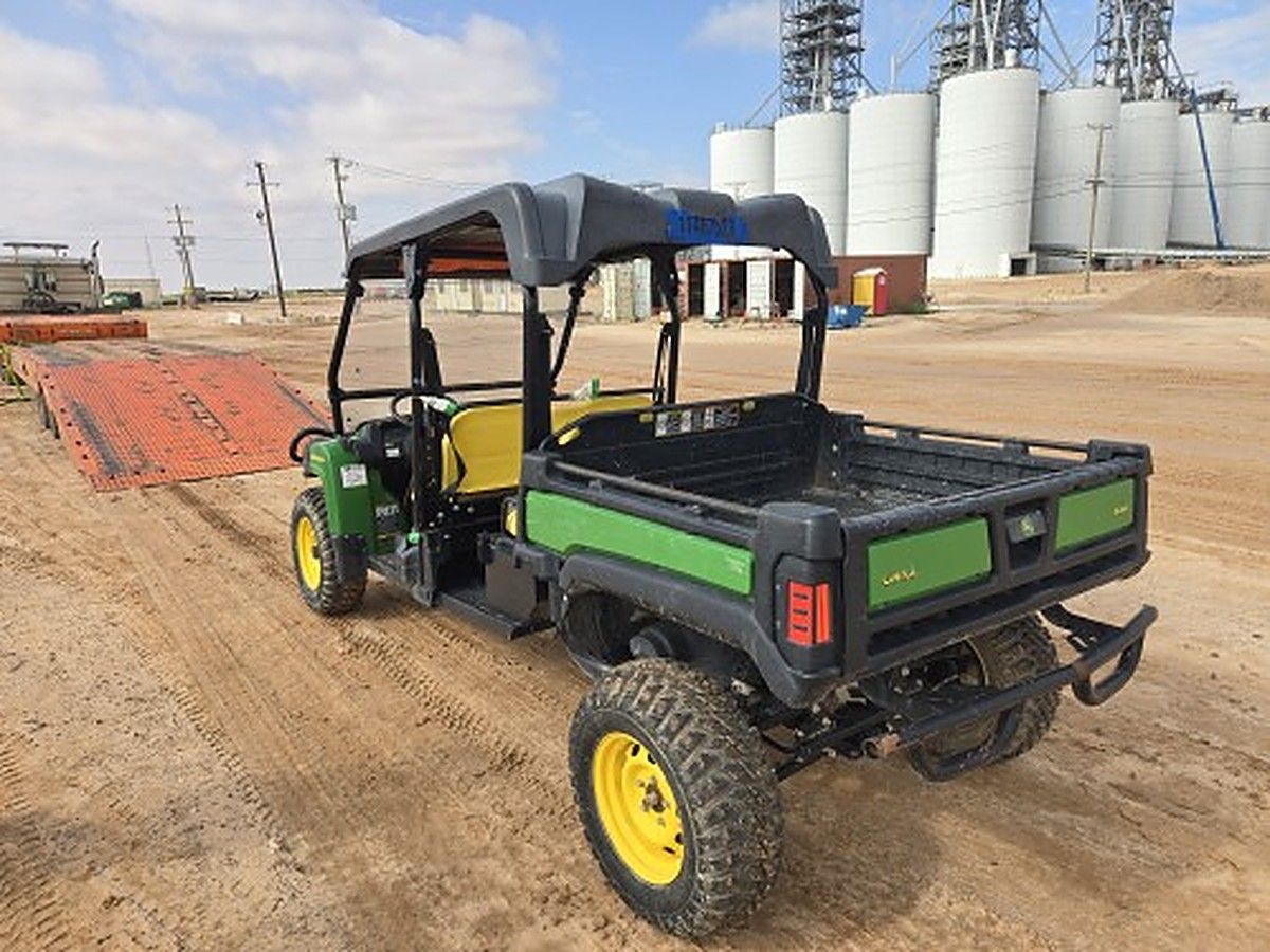 JOHN DEERE XUV855M S4 photo 2