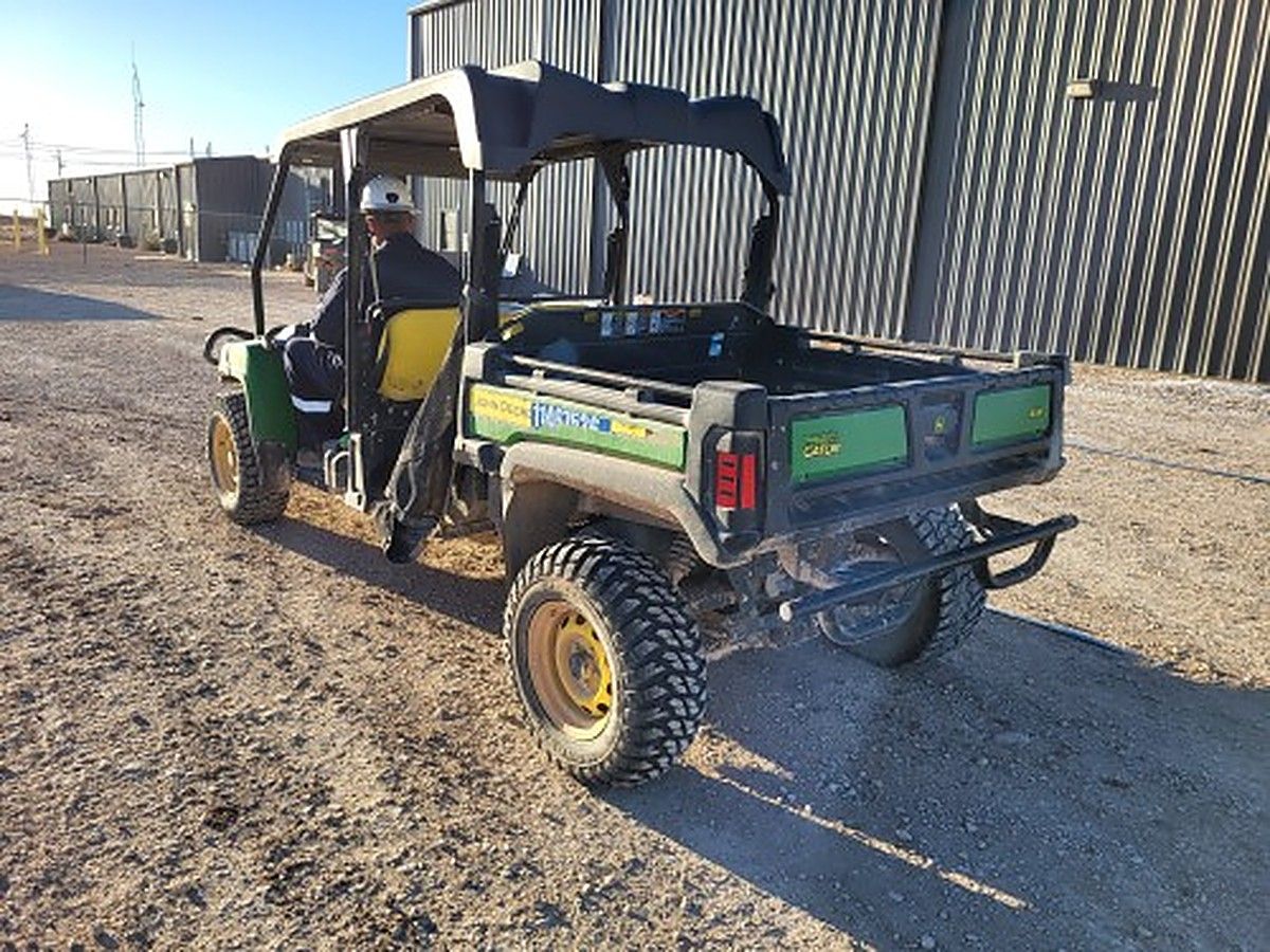 JOHN DEERE XUV855M S4 photo 5