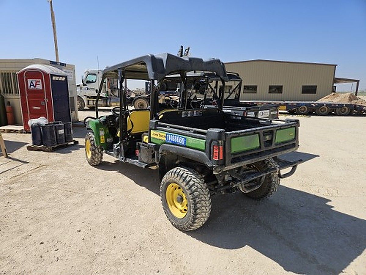 JOHN DEERE XUV855M S4 photo 3