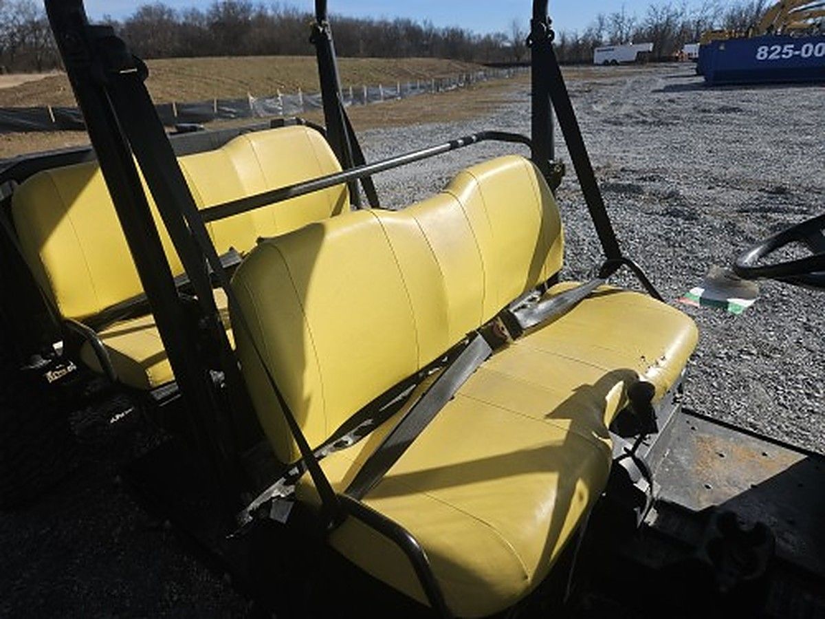 JOHN DEERE XUV855M S4 photo 5