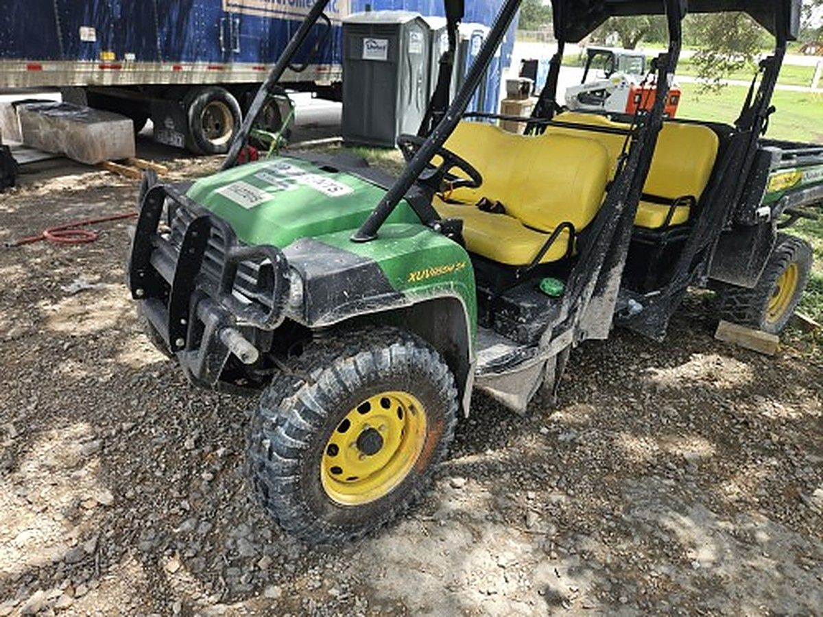 JOHN DEERE XUV855M S4 photo 11