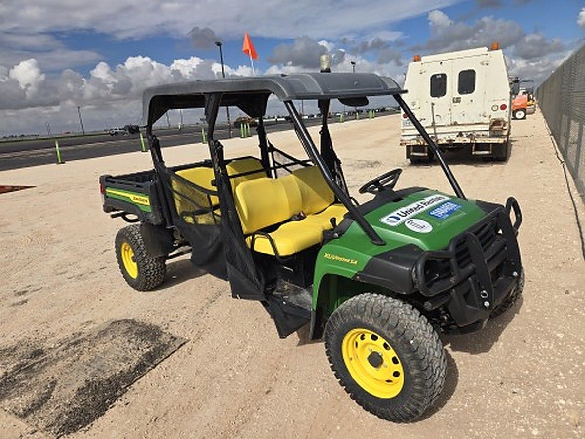 JOHN DEERE XUV855M S4 photo 5