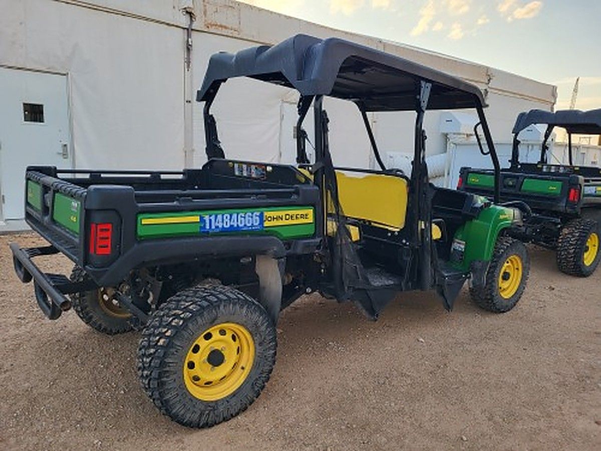 JOHN DEERE XUV855M S4 photo 2