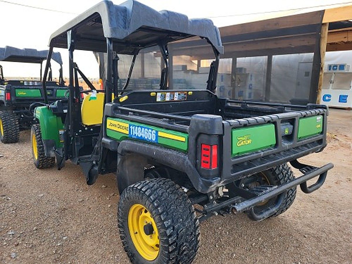 JOHN DEERE XUV855M S4 photo 3
