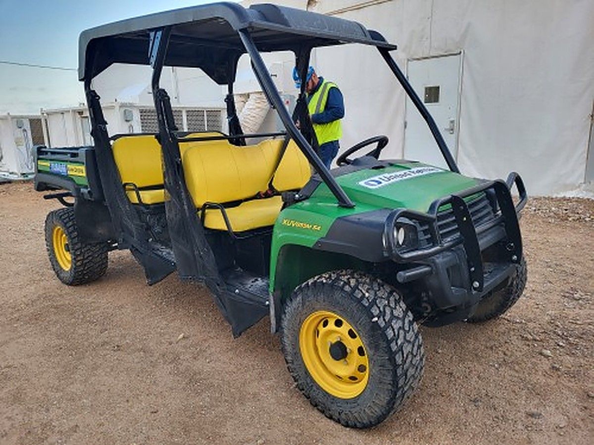 JOHN DEERE XUV855M S4 photo 5