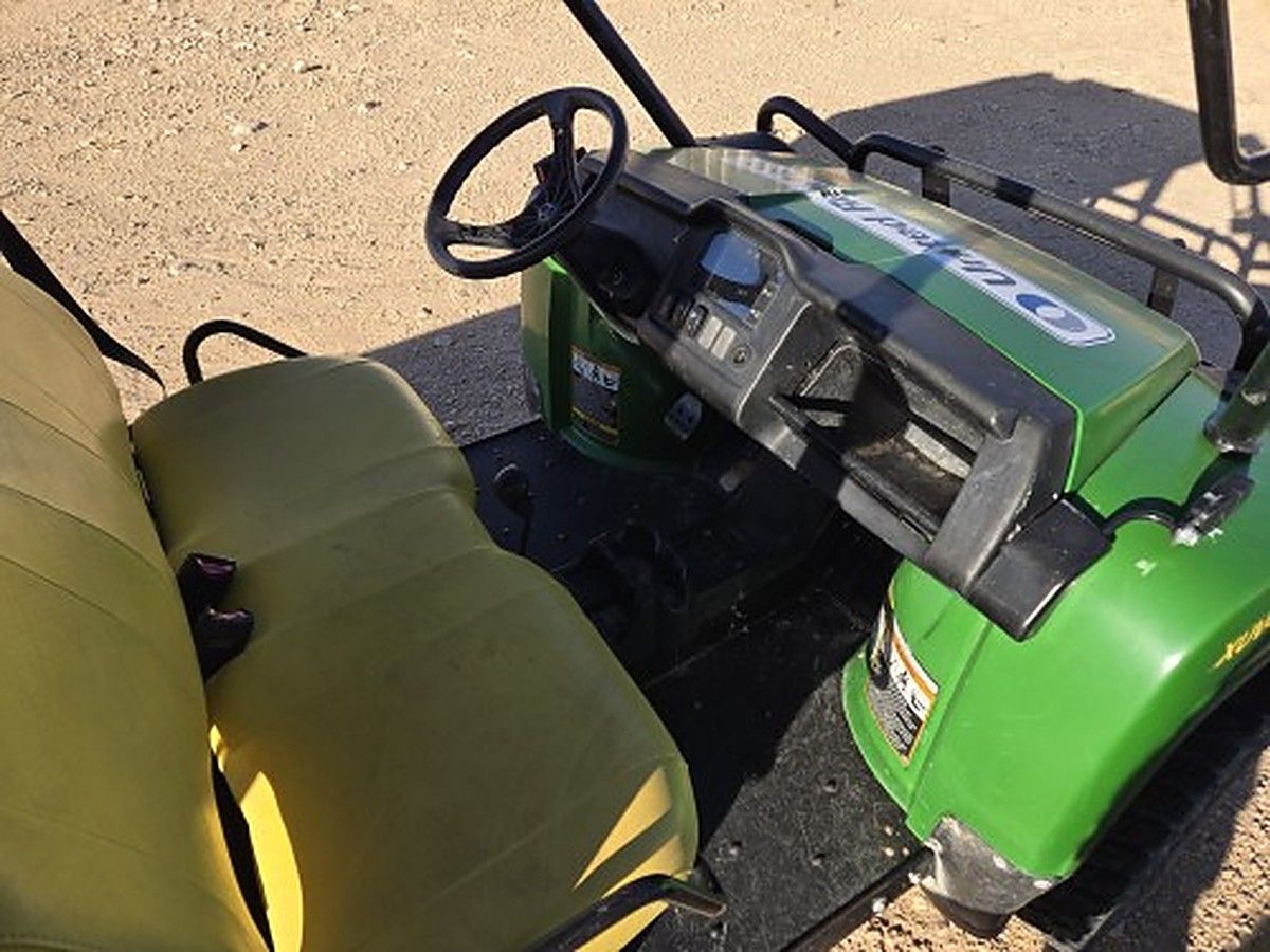 JOHN DEERE XUV855M S4 photo 4