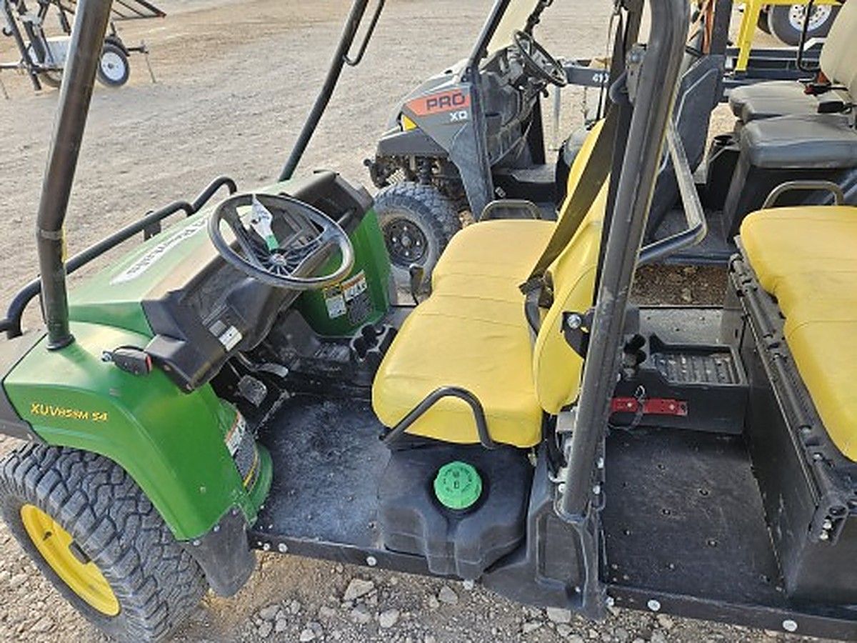 JOHN DEERE XUV855M S4 photo 9