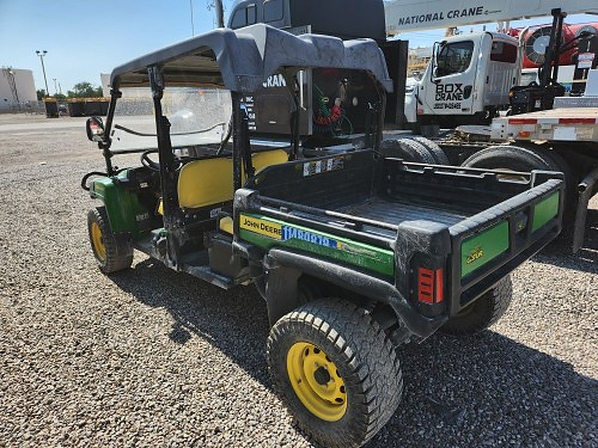JOHN DEERE XUV855M S4 photo 9