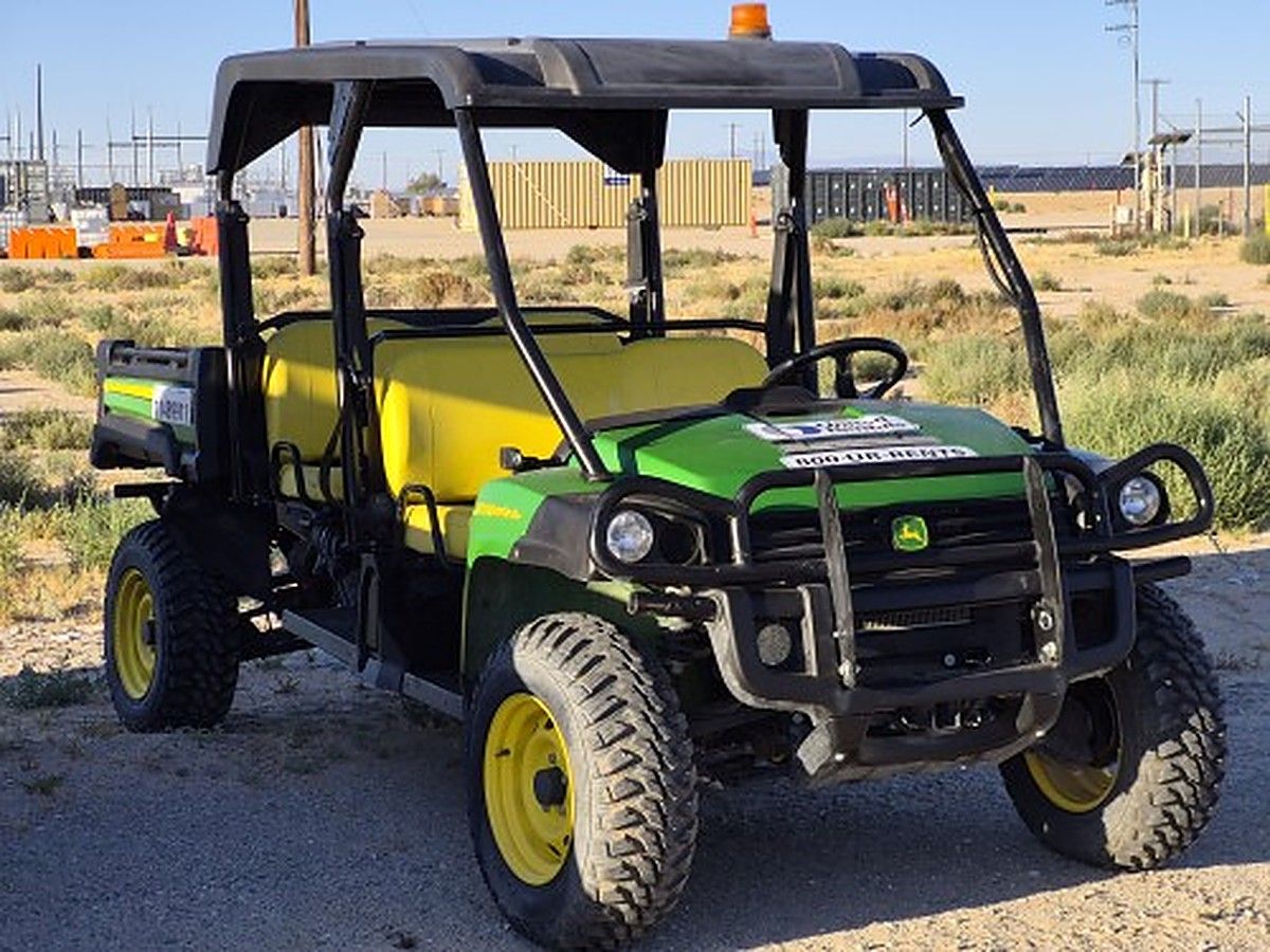 JOHN DEERE XUV855M S4 photo 4