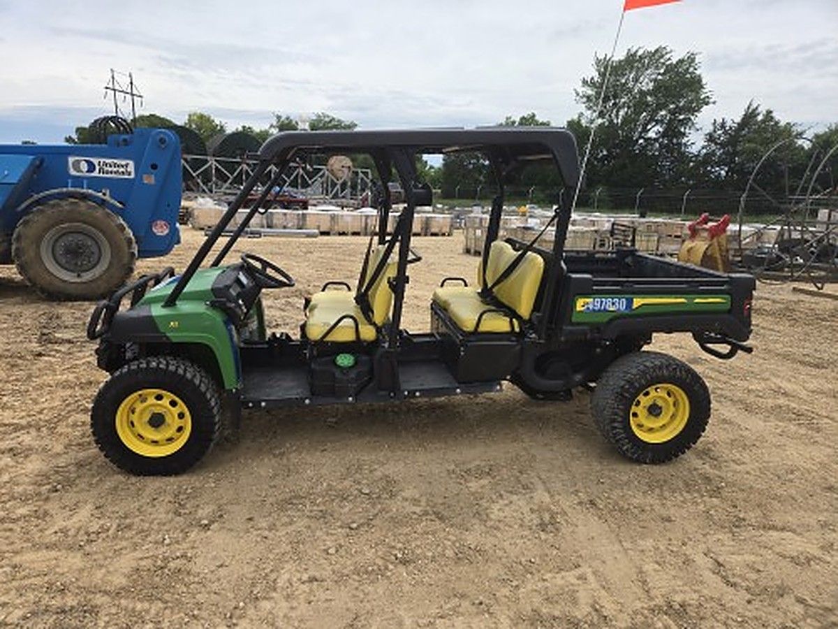 JOHN DEERE XUV855M S4 photo 2