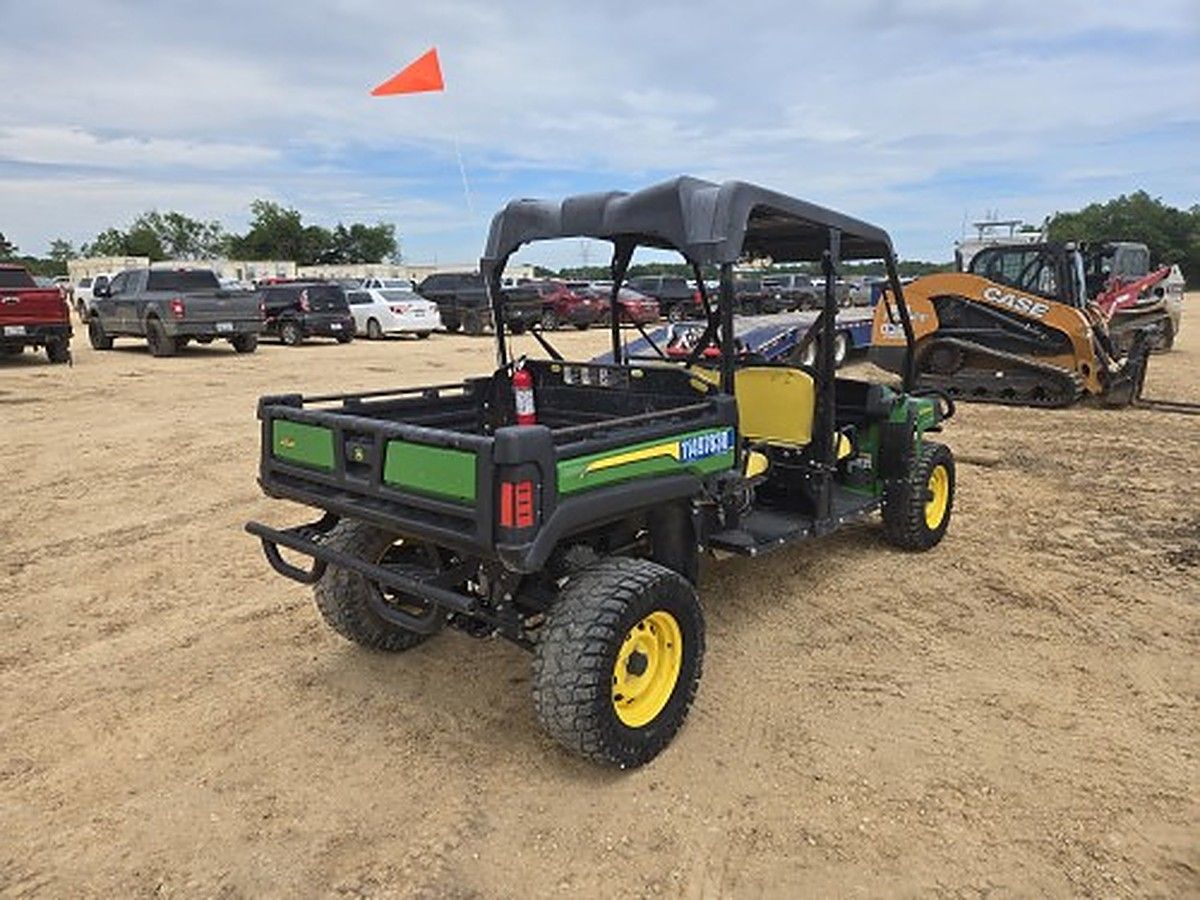 JOHN DEERE XUV855M S4 photo 3