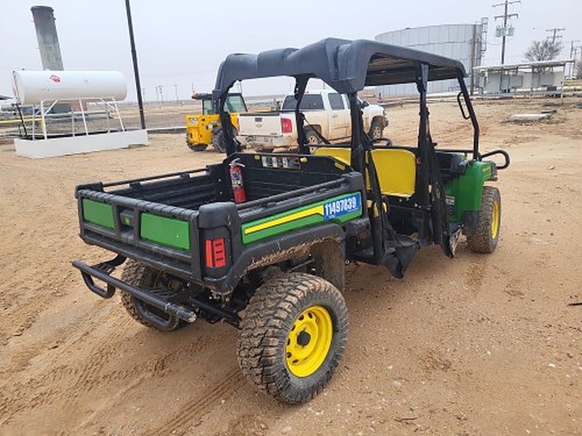 JOHN DEERE XUV855M S4 photo 2