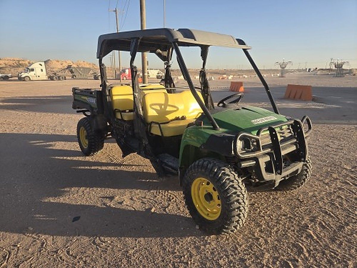 JOHN DEERE XUV855M S4 photo 2