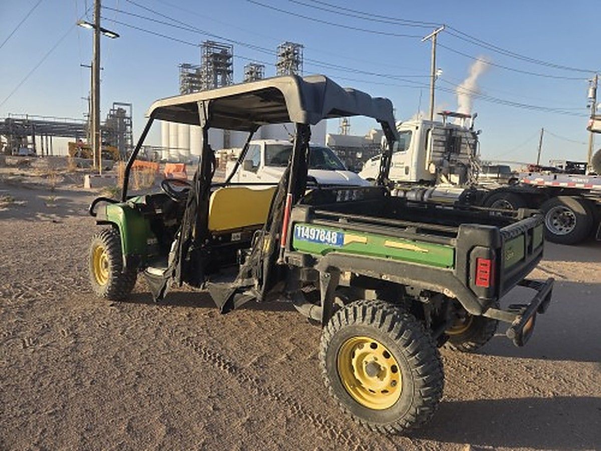 JOHN DEERE XUV855M S4 photo 3