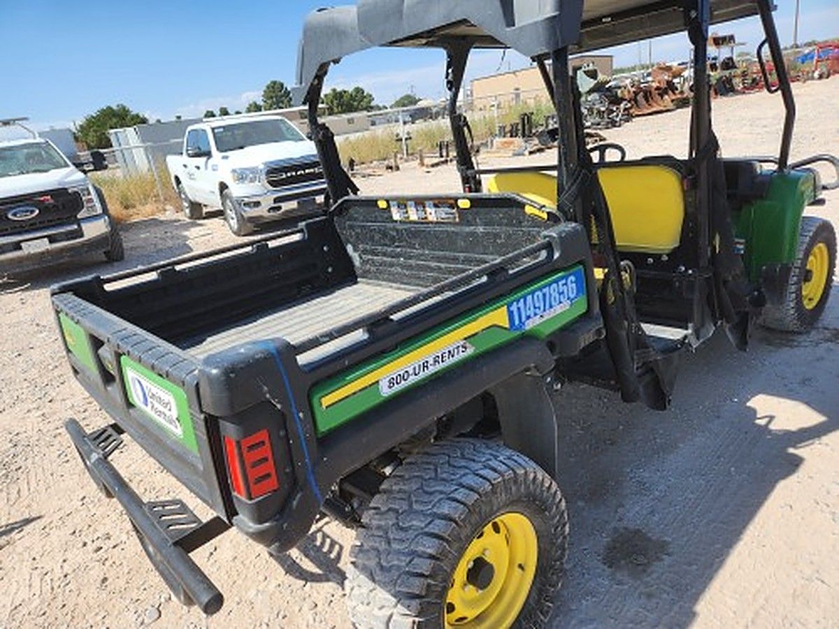 JOHN DEERE XUV855M S4 photo 2