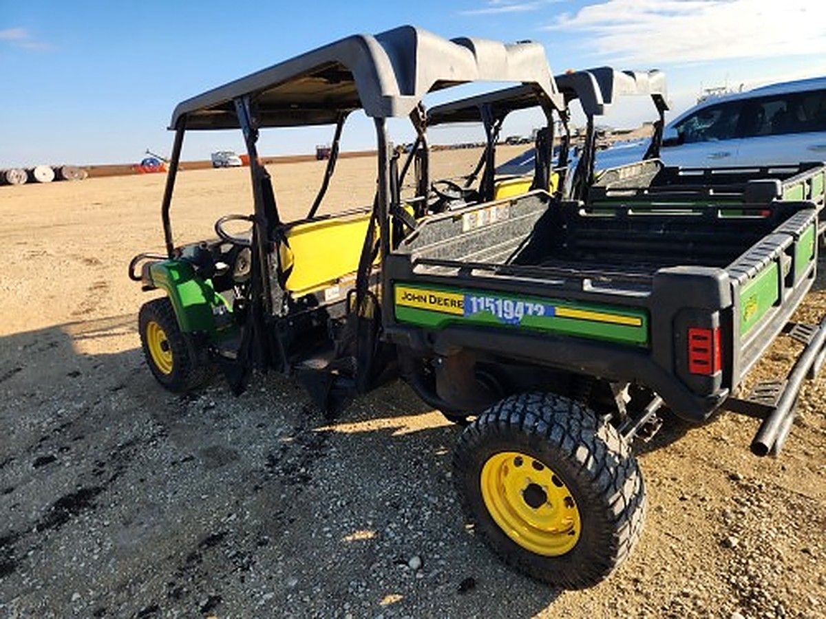 JOHN DEERE XUV855M S4 photo 2
