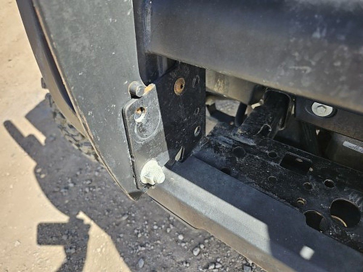 JOHN DEERE XUV855M photo 7