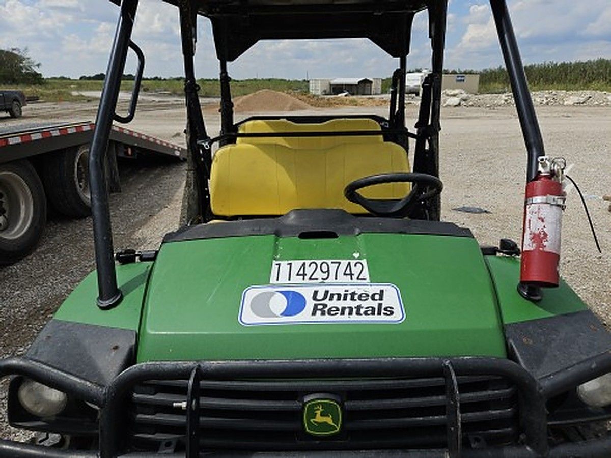 JOHN DEERE XUV855M photo 4