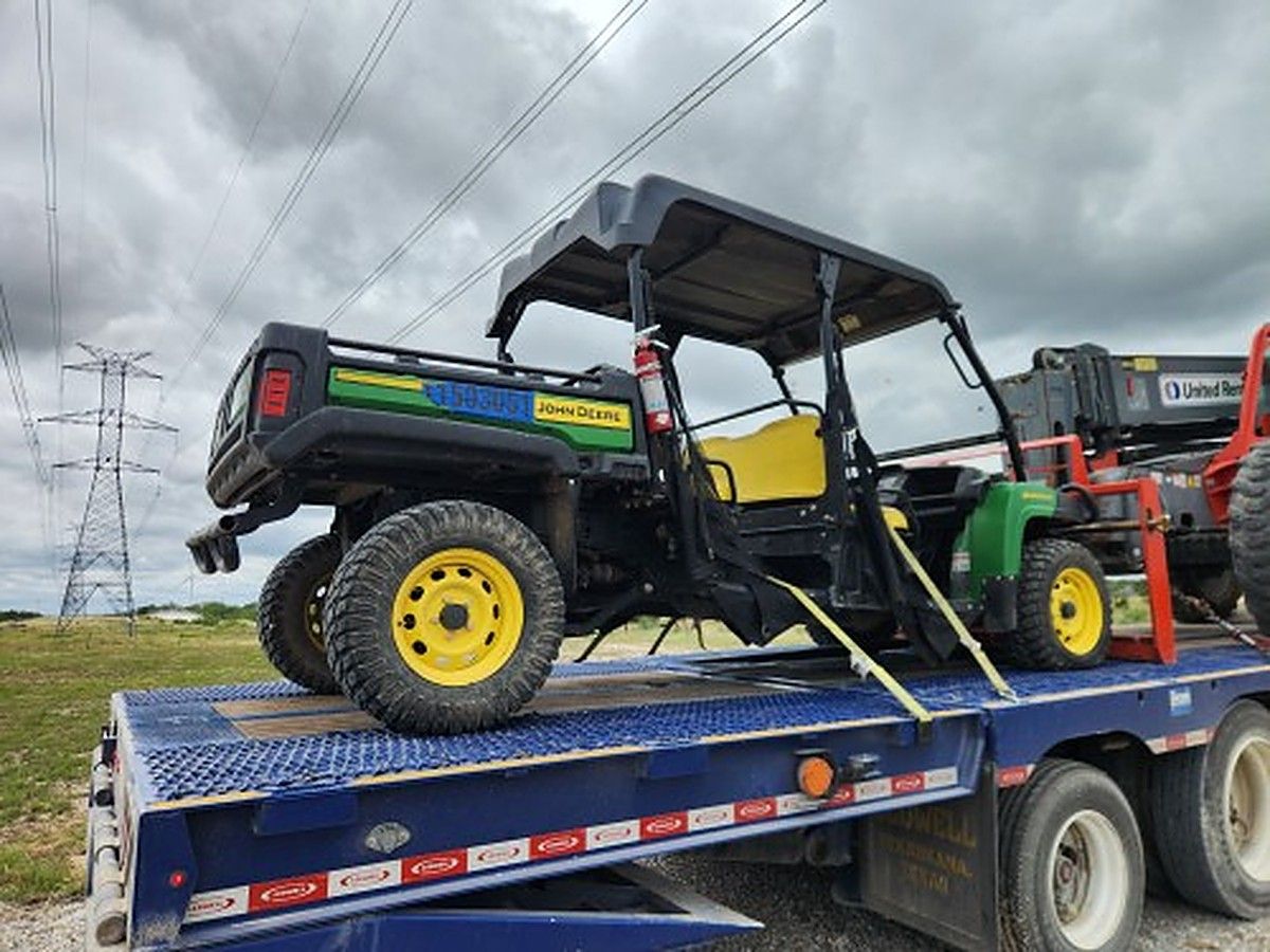 JOHN DEERE XUV855M photo 5