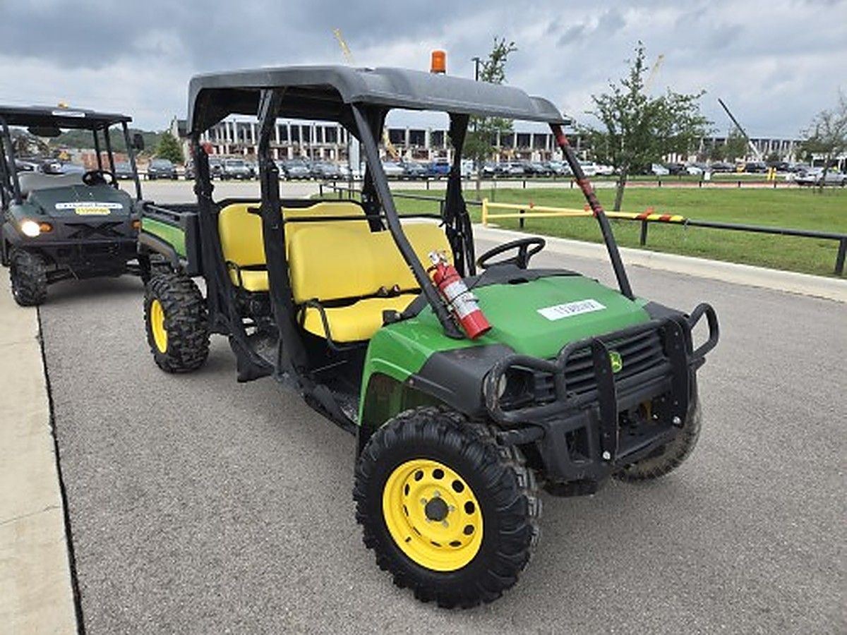 JOHN DEERE XUV855MS4 photo 4