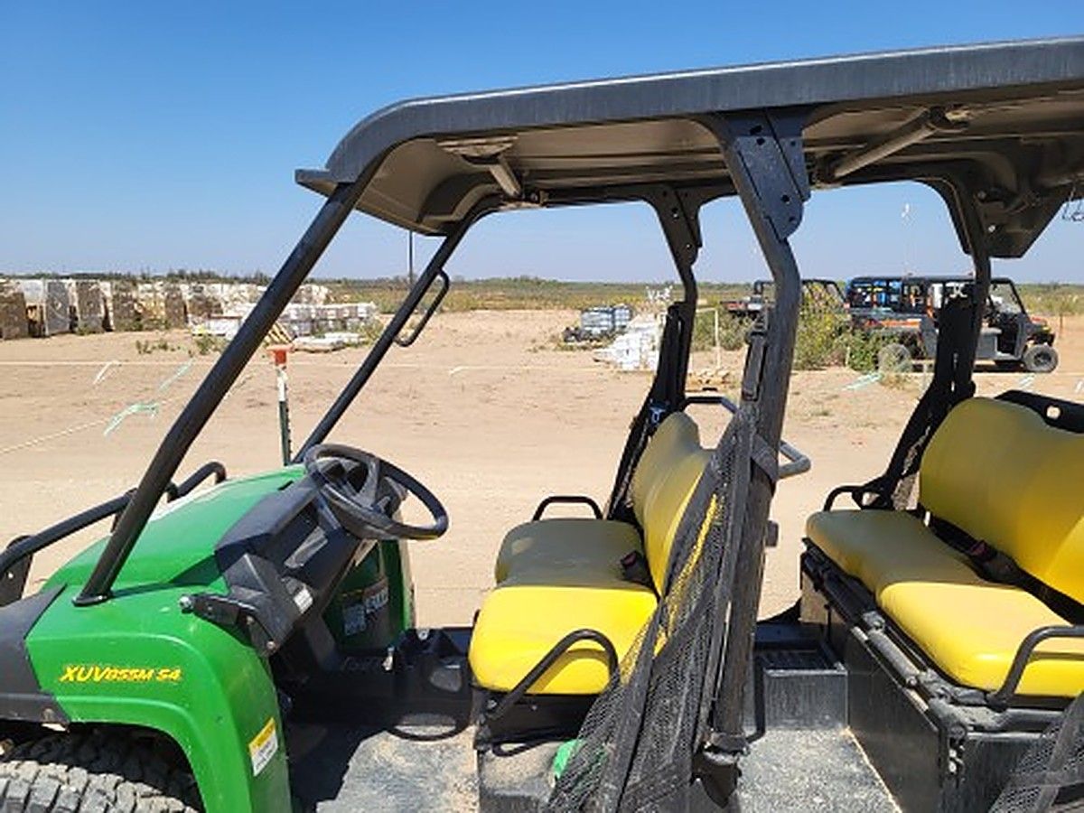 JOHN DEERE XUV855MS4 photo 5
