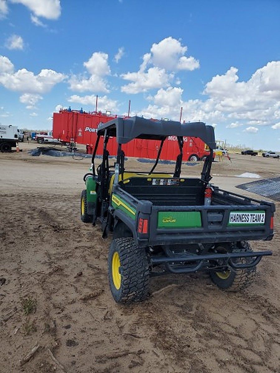 JOHN DEERE XUV855MS4 photo 9